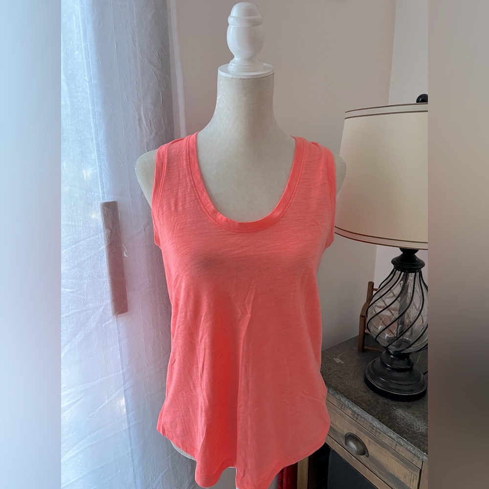Gap neon easy tee